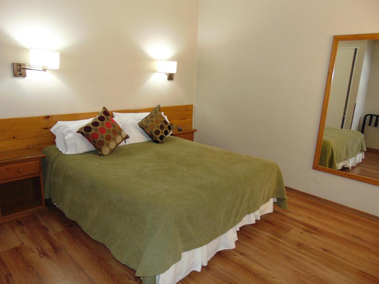 Patagonia Suites Trelew Extérieur photo